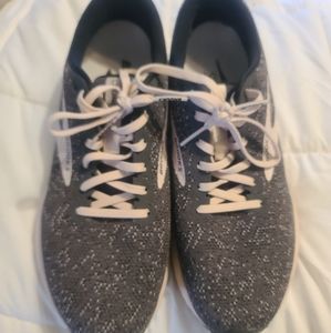 Brooks Launch 7 womens running shoe size 11